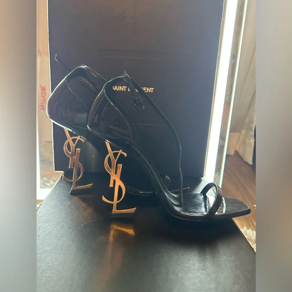 Ysl gets black and gold